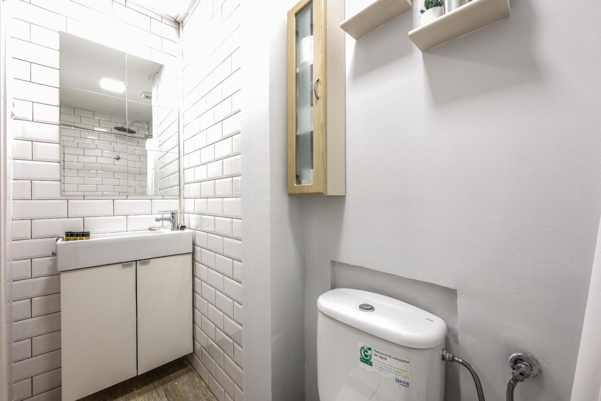 Pequeno Apartamento Reformado En Tirso De Molina Alquiler Temporal Madrid Dış mekan fotoğraf