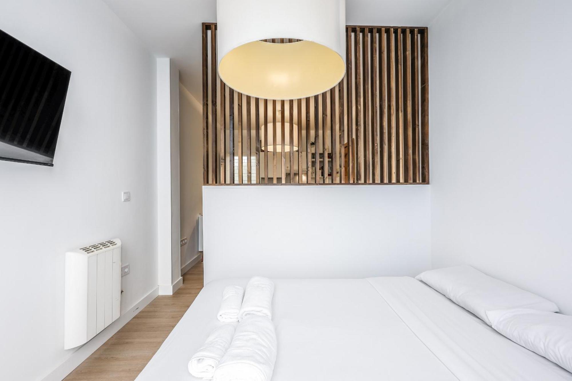Pequeno Apartamento Reformado En Tirso De Molina Alquiler Temporal Madrid Dış mekan fotoğraf